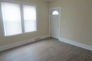 31 Wilson St, Framingham, MA 01702 - Photo 2