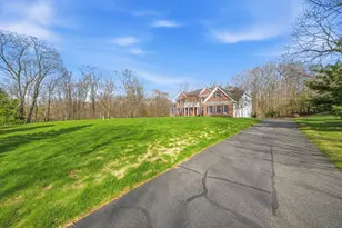 9 Overlook Rd, Hopkinton, MA 01748 - Photo 2