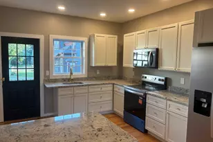 18 Upham, Lowell, MA 01850 - Photo 2