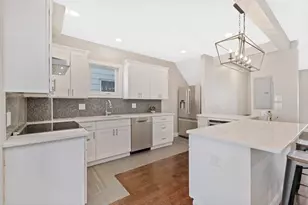 15 Richard St, Malden, MA 02148 - Photo 4