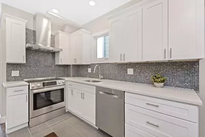 15 Richard St #1, Malden, MA 02148 - Photo 2