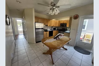 29 Adams Ave, Everett, MA 02149 - Photo 10