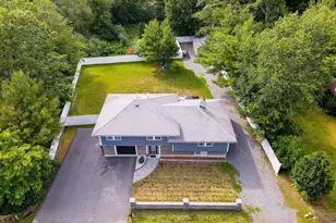 230 North St, Tewksbury, MA 01876 - Photo 4