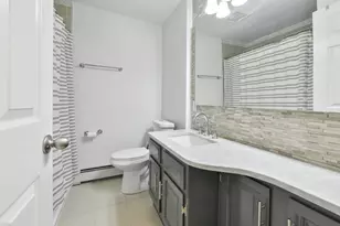 168 F St, Boston, MA 02127 - Photo 8