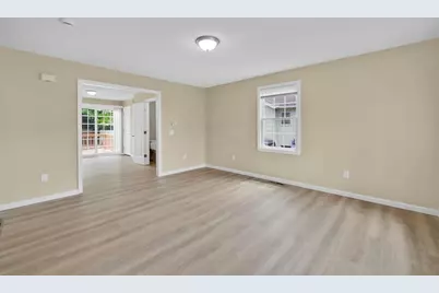 19-21 Biddle St, Springfield, MA 01129 - Photo 24