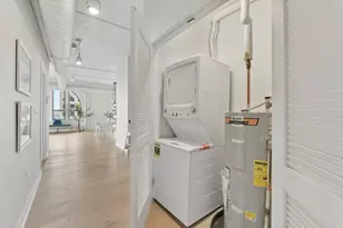 210 South St, Boston, MA 02111 - Photo 10
