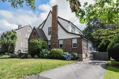 291 Russett Rd, Brookline, MA 02467 - Photo 2