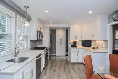 291 Russett Rd, Brookline, MA 02467 - Photo 10