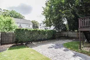 291 Russett Rd, Brookline, MA 02467 - Photo 22