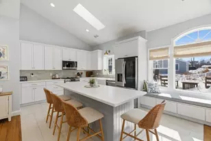73 Congdon St, Narragansett, RI 02882 - Photo 1
