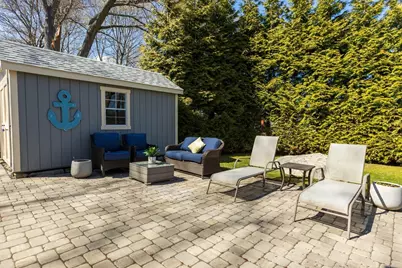 73 Congdon St, Narragansett, RI 02882 - Photo 20