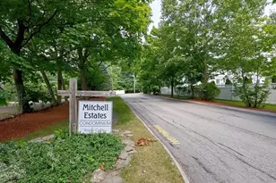 7 Karen Cir, Billerica, MA 01821 - Photo 2