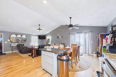 212 Haffards St, Fall River, MA 02723 - Photo 10
