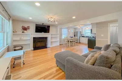 9 Reynolds Rd, Peabody, MA 01960 - Photo 14