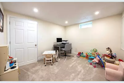 514 Oak St, Franklin, MA 02038 - Photo 20