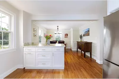 514 Oak St, Franklin, MA 02038 - Photo 6