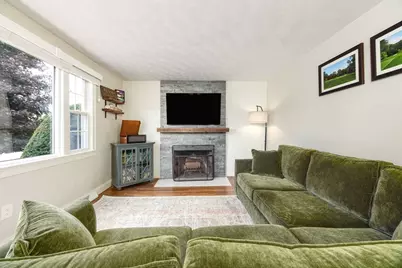 514 Oak St, Franklin, MA 02038 - Photo 12