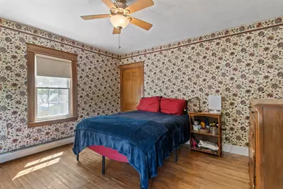 306 Pleasant St, Leicester, MA 01524 - Photo 20
