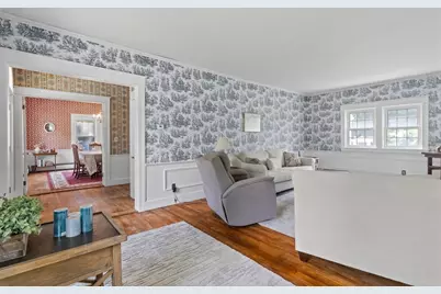 306 Pleasant St, Leicester, MA 01524 - Photo 8