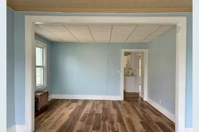15 Groveland St #2nd fl, Springfield, MA 01108 - Photo 12