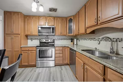 A4 Colonial Dr #7, Andover, MA 01810 - Photo 10