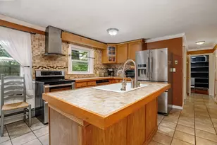 547 Elm St, Fitchburg, MA 01420 - Photo 8