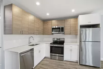 632 Centre St #201, Boston, MA 02139 - Photo 2