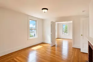 23 Mt Vernon St, Somerville, MA 02145 - Photo 2