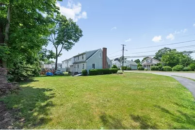 111 Warren St, Waltham, MA 02453 - Photo 4