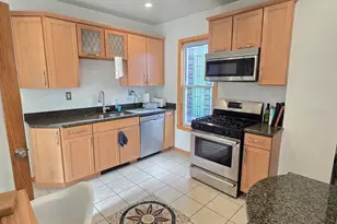 28 Bardwell St, Boston, MA 02130 - Photo 4