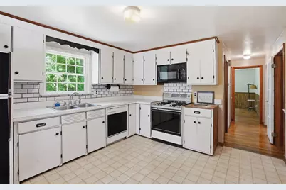 33 Cold Spring Rd, Westford, MA 01886 - Photo 8