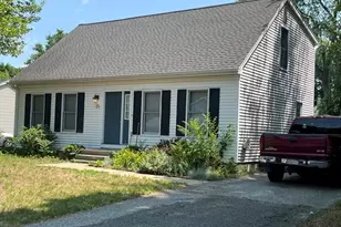 25 Amos Dr, Springfield, MA 01118 - Photo 1