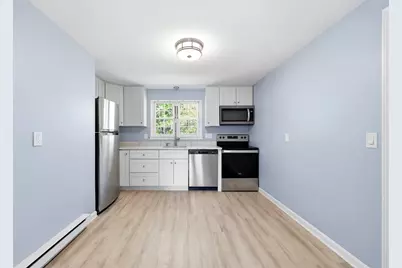 8 Maple Crest Cir #C, Holyoke, MA 01040 - Photo 10