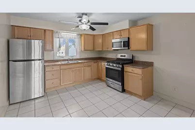 135 Vale Street #16, Fall River, MA 02724 - Photo 4