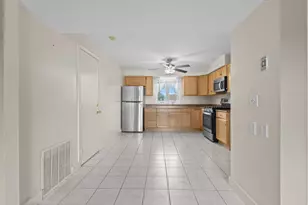 135 Vale St, Fall River, MA 02724 - Photo 2