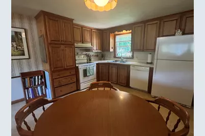 51 Lionel Ave, Fitchburg, MA 01420 - Photo 4