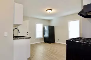 56-58 Grattan St, Chicopee, MA 01020 - Photo 6