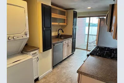 19 Wamsutta Ave, Halifax, MA 02338 - Photo 8