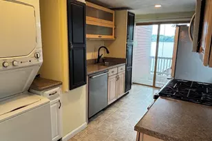 19 Wamsutta Ave, Halifax, MA 02338 - Photo 8
