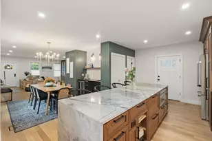 8 Bates Ct, Dedham, MA 02026 - Photo 16