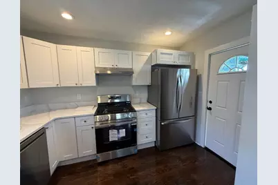 26 Sagamore St, Lynn, MA 01902 - Photo 2