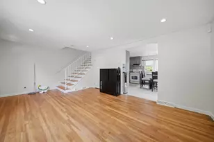 631 E Merrimack St, Lowell, MA 01852 - Photo 12