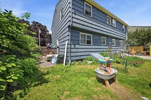 631 E Merrimack St, Lowell, MA 01852 - Photo 28