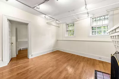 112 Pinckney Street #4, Boston, MA 02114 - Photo 6