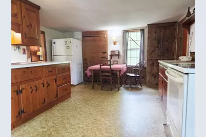 24 Brookfield Rd, Brimfield, MA 01010 - Photo 14