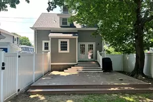 724 East St, Dedham, MA 02026 - Photo 4