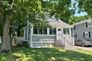 724 East St, Dedham, MA 02026 - Photo 4