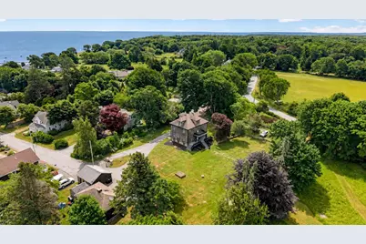 5 North Ln, Dartmouth, MA 02748 - Photo 2