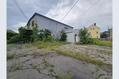 380 Fourth Street, Fall River, MA 02721 - Photo 2