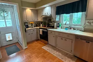 174 Hopkins Pl, Longmeadow, MA 01106 - Photo 16